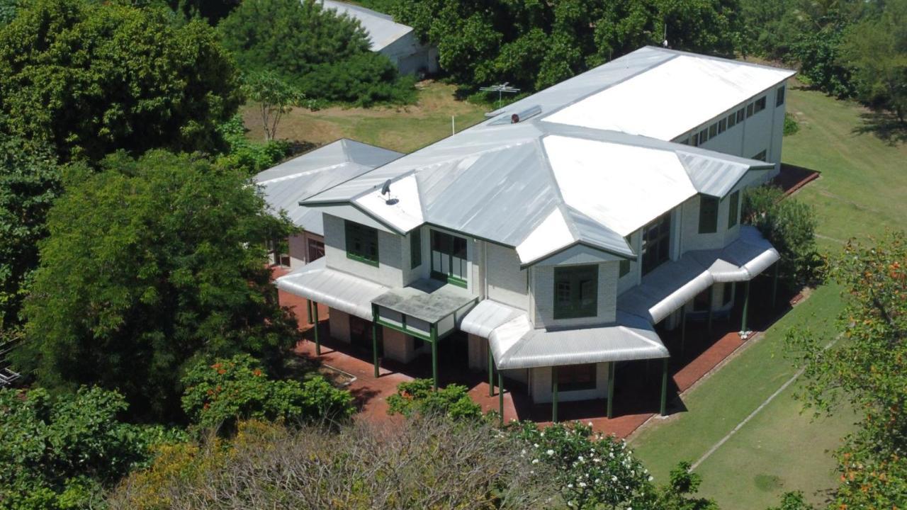 Oceania House Hotel Bantam Village 외부 사진
